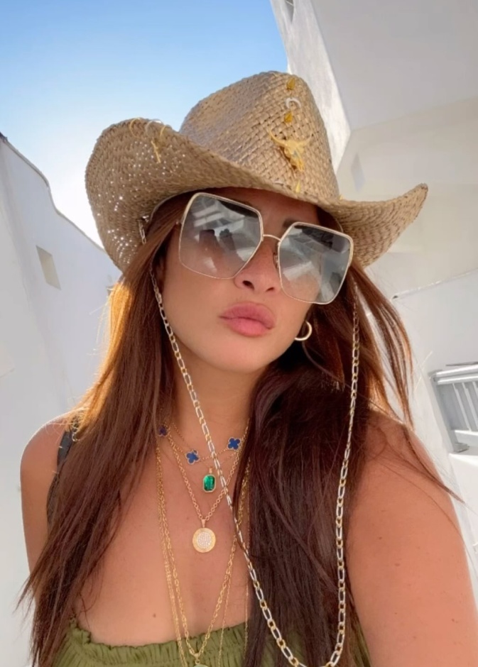 ياسمين عبد العزيز من مواليد 16 يناير