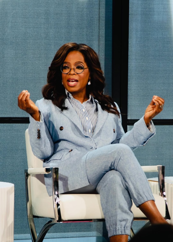 أوبرا وينفري Oprah Gail Winfrey مواليد 29 يناير