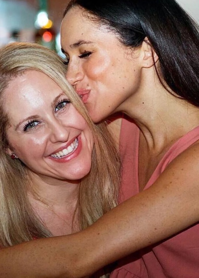 أعز صديقات ميغان ماركل تترك لها رسالة سرية في كتاب جديد