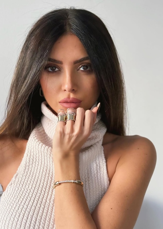 المؤثرة اللبنانية نتالي فنج- صورة من حسابها على انستغرام