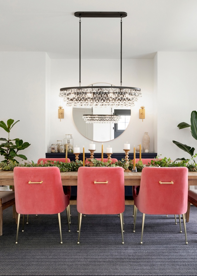 تطورت غرفة الطعام في الأسلوب والوظيفة على مر السنين