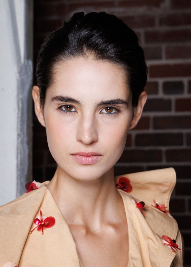 تقنيات تجميلية لعلاج تدلي الجفون 