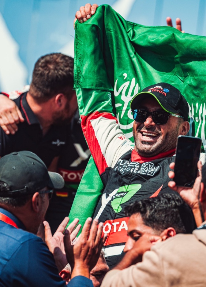 الراجحي يكتب التاريخ وينتزع لقب رالي داكار السعودية 2025