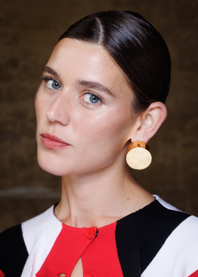 ما هو الفرق بين الريتينال والريتينول في عالم التقدم التكنولوجي للعناية بالبشرة؟