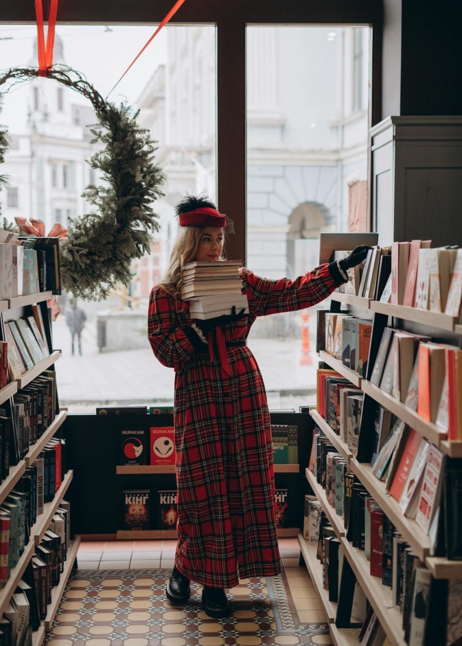 مع بداياتكِ الجديدة وخططكِ المقبلة خلال عام 2025 إليكِ افضل كتب المساعدة الذاتية لتكون حليفتكِ