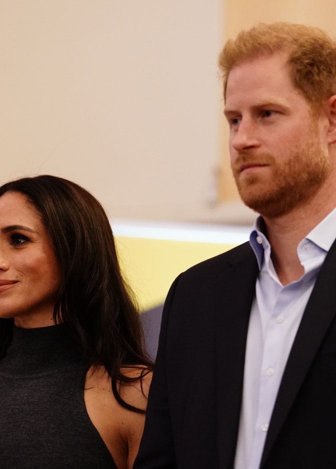 هاري وميغان يواجهون زوكربيرج