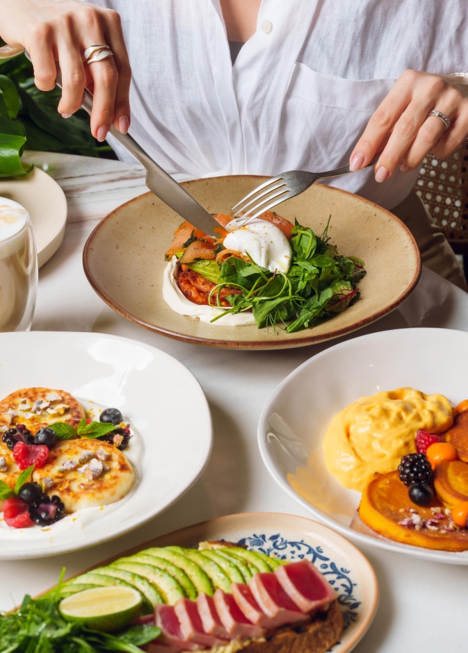 هي تقدم لكِ أفضل الوجهات في دبي لتجارب طعامٍ لا تُضاهى