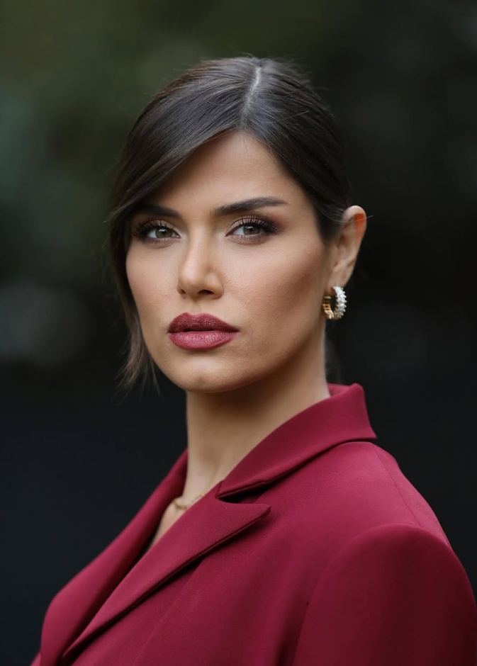 الاعلامية نبيلة عواد- صورة من حسابها على انستغرام