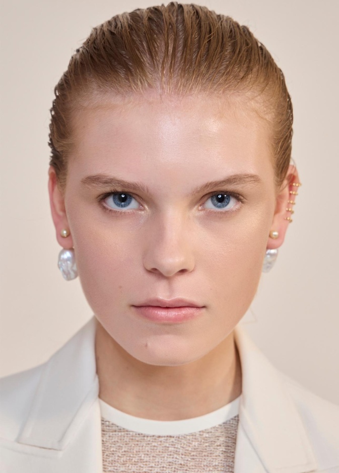 1 رئيسية سر التغذية العميقة للبشرة من قلب الطبيعة