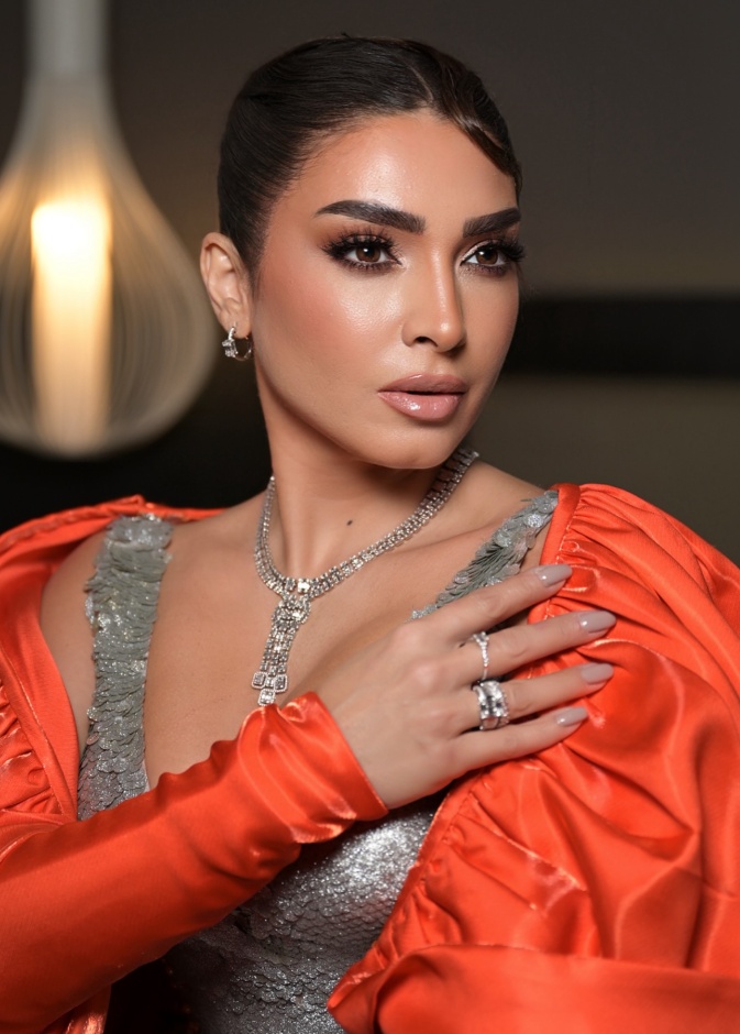  النجمة روجينا صورة من حسابها على انستغرام