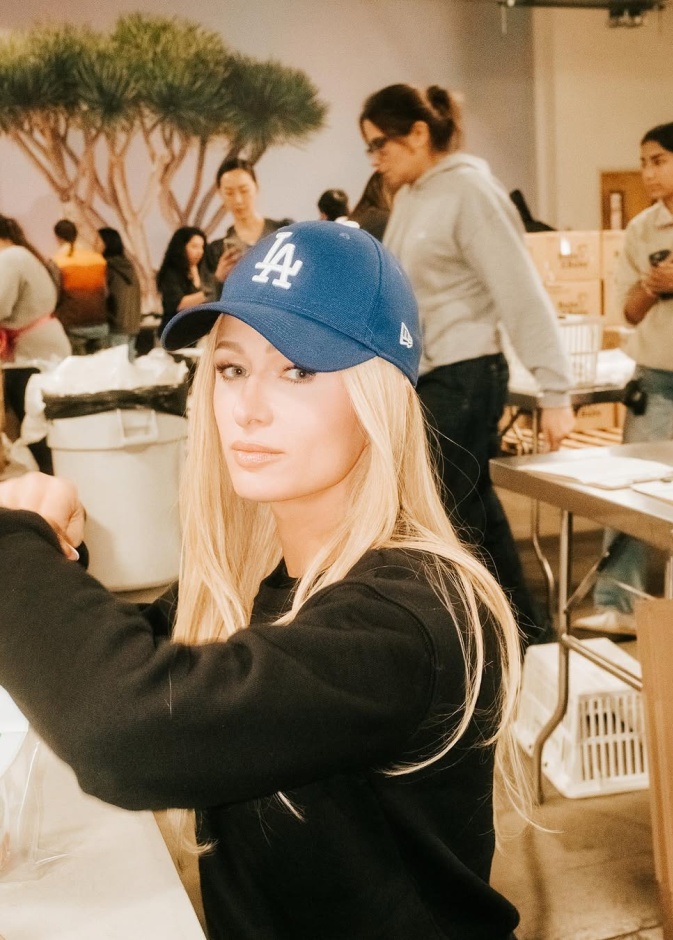 باريس هيلتون 