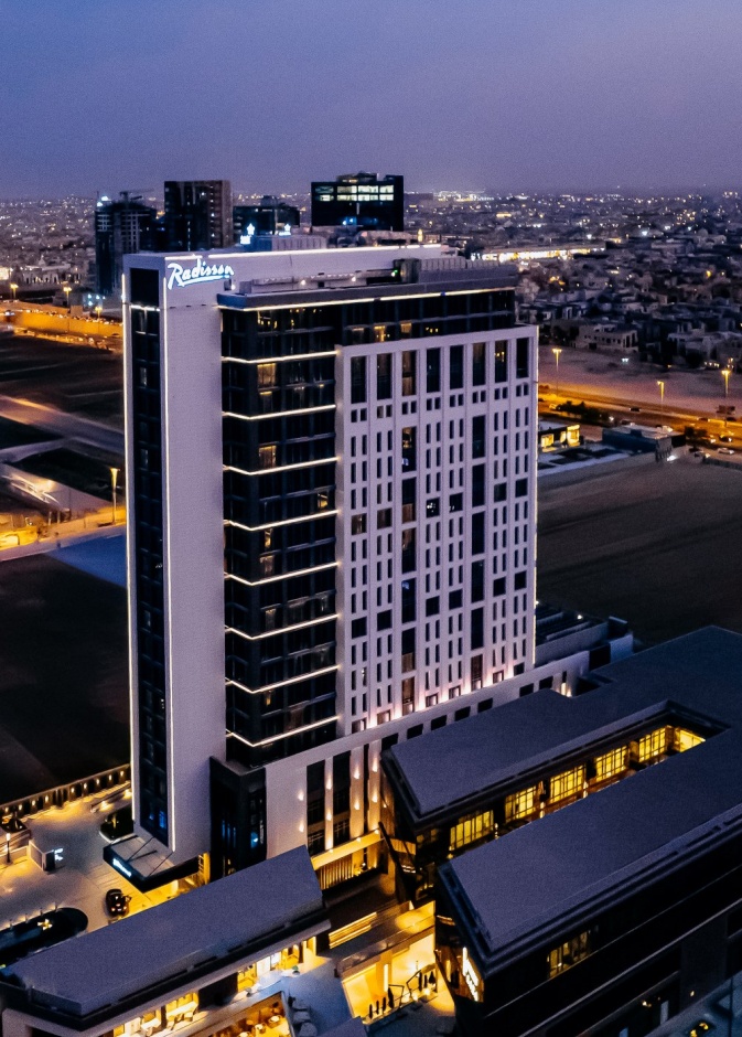 فندق وريزيدنس راديسون الرياض العليا.