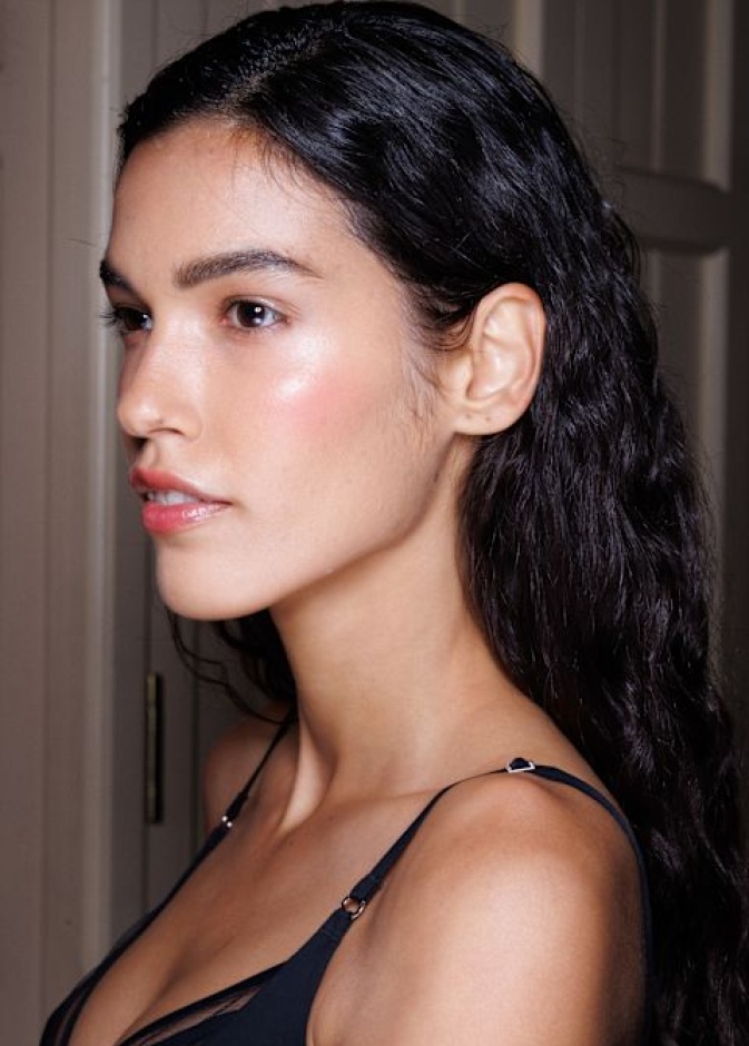 تجميل الوجه بالخلايا الجذعية وحقن البلازما