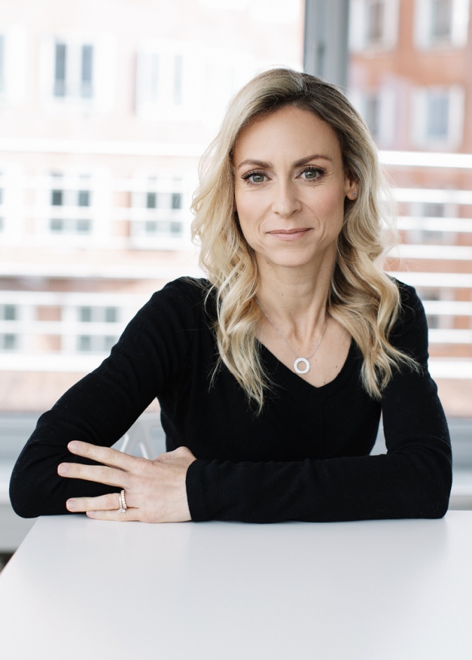 ناتالي بروسار مديرة الاتصالات العلمية في مجموعة "شيسيدو":