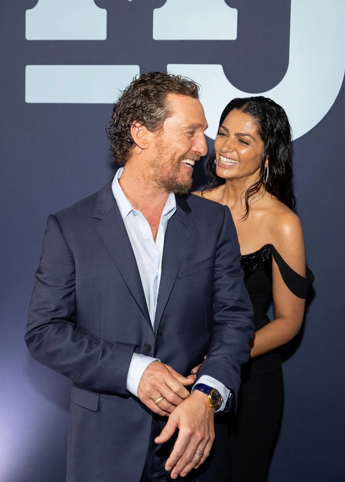  Matthew Mcconaughey وكاميلا ألفيس Camila Alves
