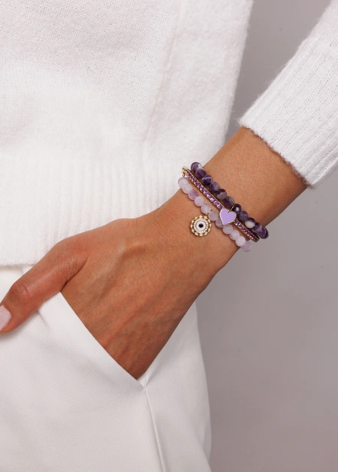 أجمل مجوهرات جمشت عصرية لهدايا شهر فبراير الصورة من Sydney Evan