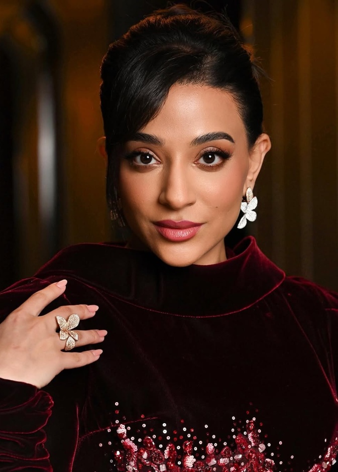 الفنانة السعودية خيرية ابو لبن