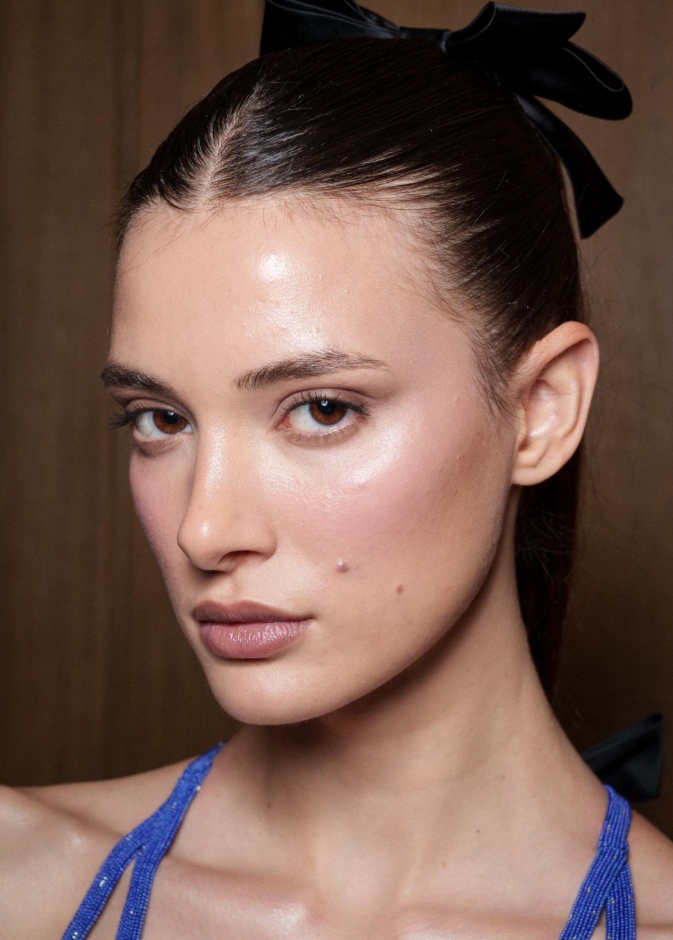 ما هي أنواع البشرة والطريقة الصحيحة للعناية بكل نوع؟