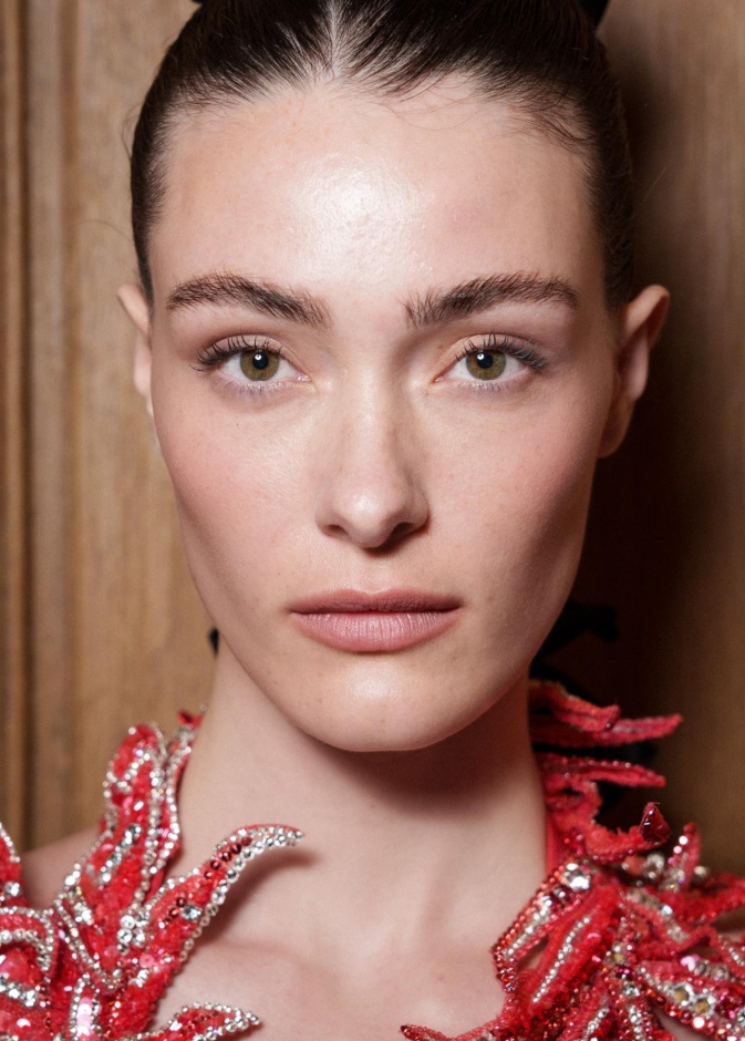 لمنع ظهور الحبوب نهائيا والحصول على بشرة دهنية خالية من العيوب استخدمي هذه الزيوت النباتية واتبعي التعلميات