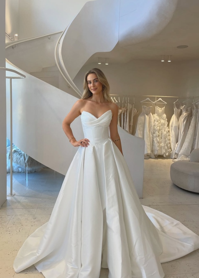 فستان زفاف مصنوع من الجاكار- @Pallas Couture Privée