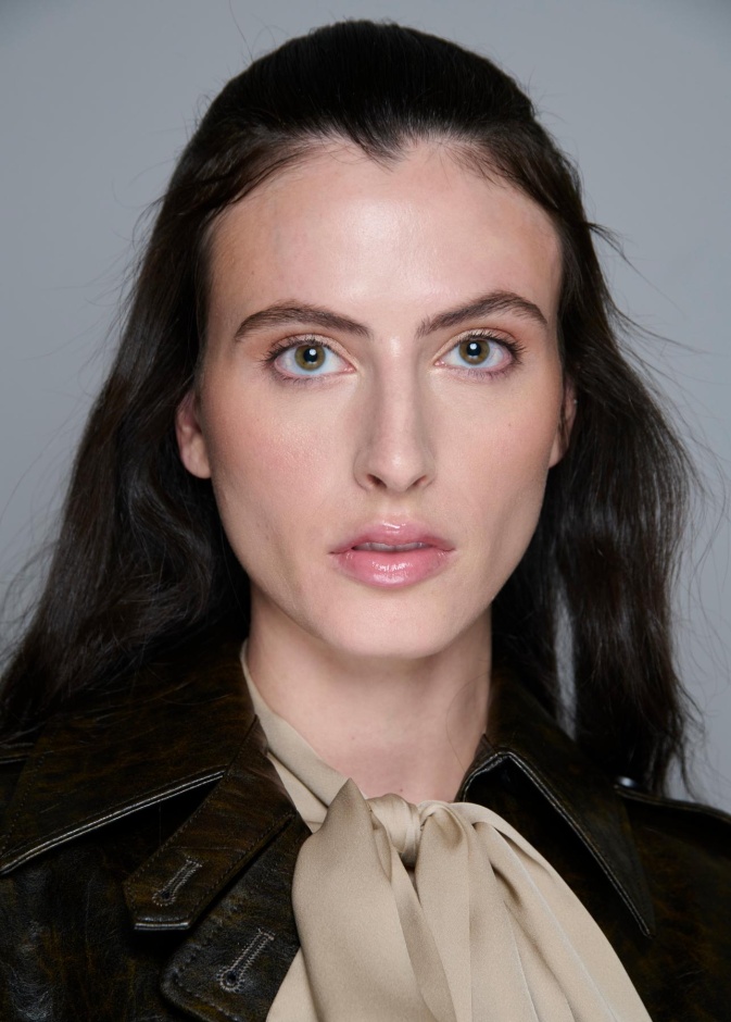 فوائد جل طبيعي لنعومة وإشراقة بشرة تدوم طويلاً