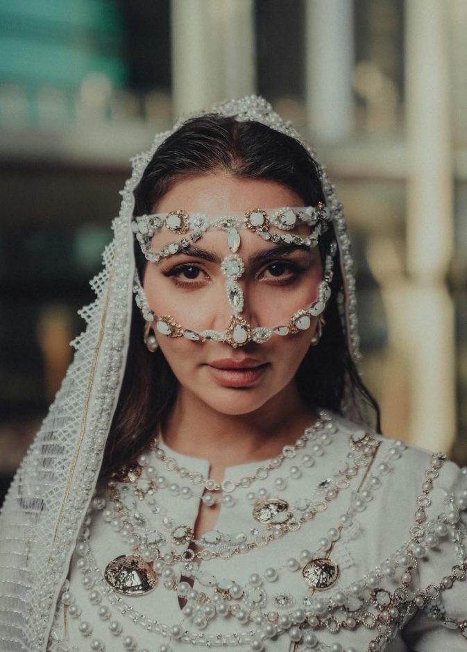 اطلالات النجمات الجمالية من وحي التراث السعودي في احتفالات يوم التأسيس