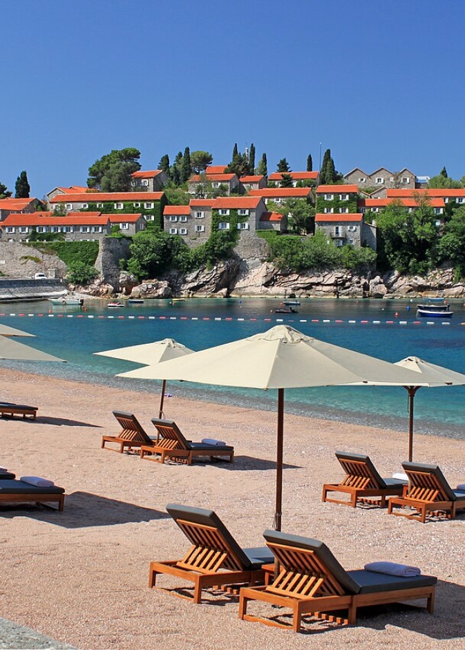 وجهات سياحية خفية لعطلة عيد حب هادئة بعيداً عن الزحام بواسطة  Liilia Moroz