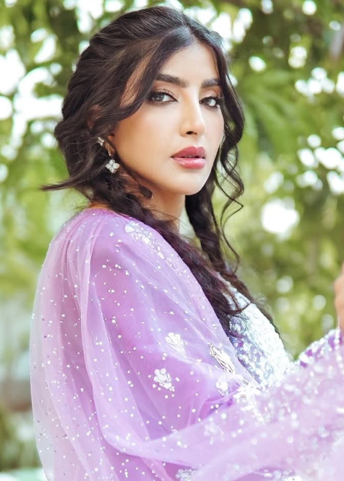 بثينة الرئيسي ضورة من انستغرامها