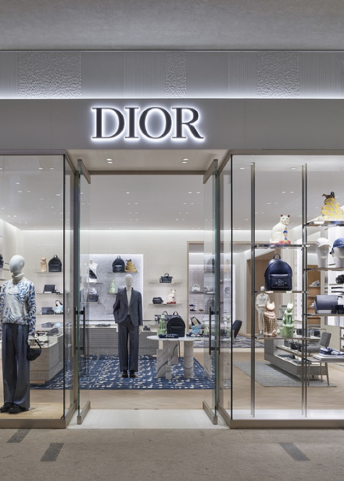 بوتيك Dior الجديد في سوليتير مول الرياض