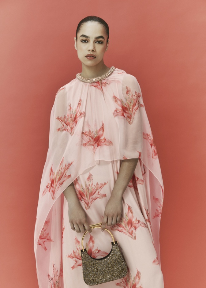 مجموعة رمضانية خاصة وحصرية من Alexander McQueen