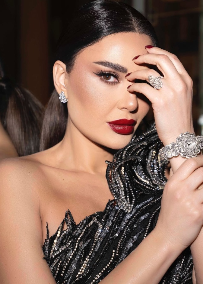 اسرار جمال سيرين عبد النور بمناسبة عيد ميلادها ..من المكياج الى الشعر