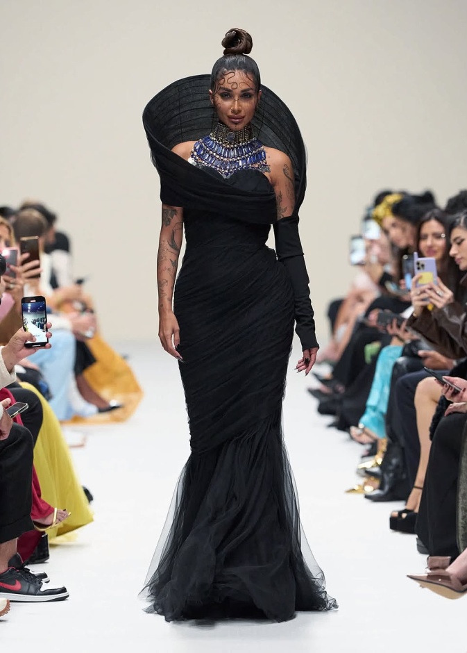 من مجموعة Zeena Zaki