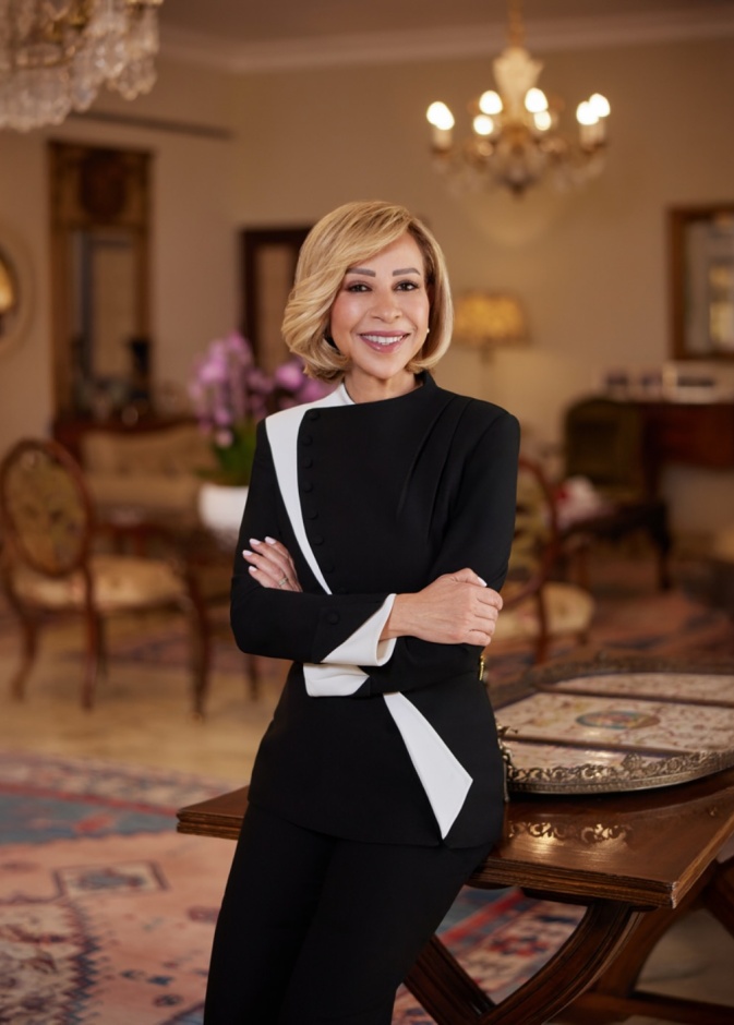 الأناقة الكلاسيكية عنوان إطلالات السيدة اللبنانية الأولى نعمت عون