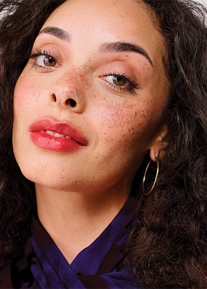     Mighty Fine Brow Pen  لحواجب محددة وممتلئة  من Benefit Cosmetics