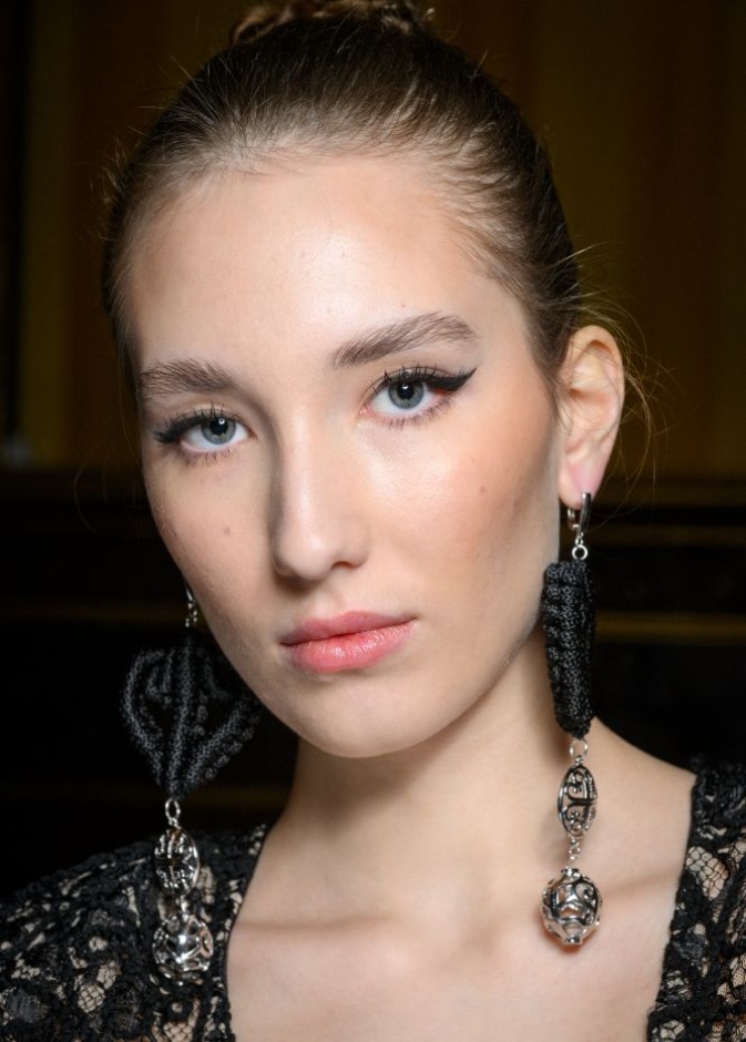 فوائد الخيار للببشرة وطرق استخدامه