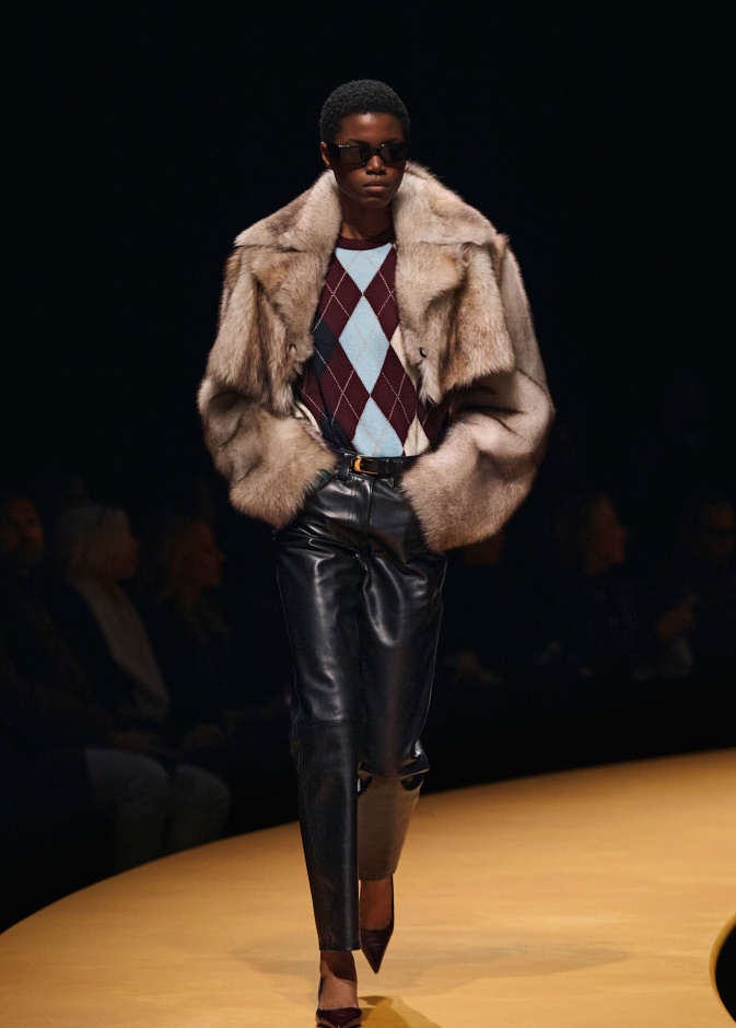 إطلالة من Khaite