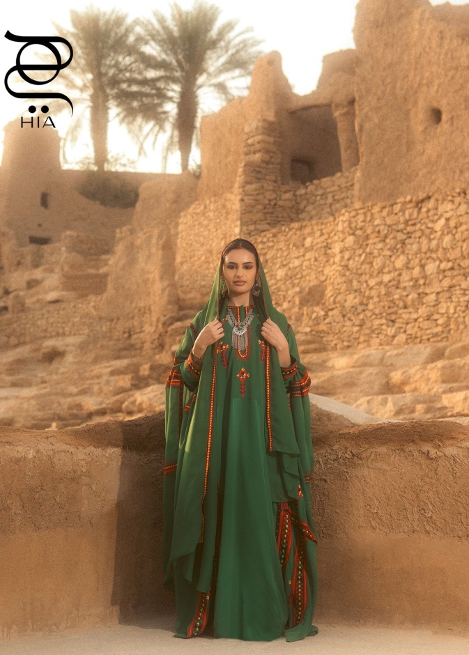 المنسق السعودي سلطان الملحم لـ"هي": أعدنا إحياء التراث بروح معاصرة في "ثوب المتفت" بمناسبة يوم التأسيس