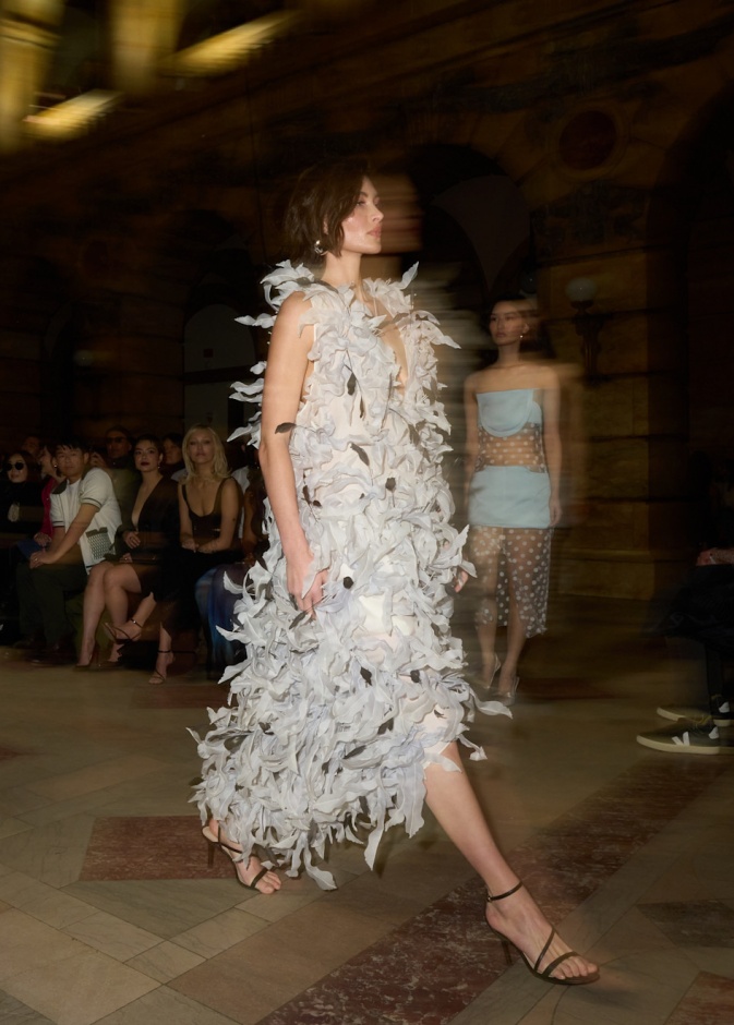 Prabal Gurung خريف و شتاء 2025 للملابس الجاهزة