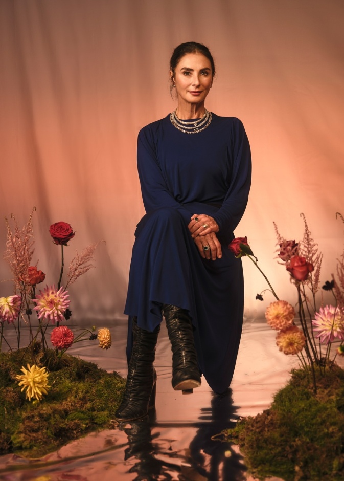 فرانسيسكا أمفيثياتروف تُغادر دار لويس فويتون Louis Vuitton