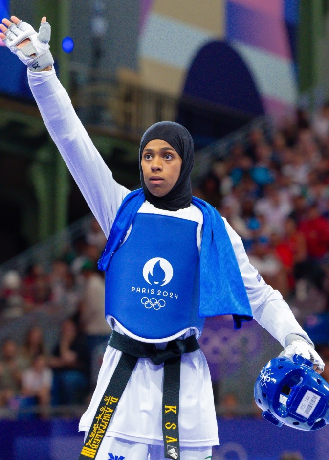 السعودية دنيا أبو طالب تتربع على عرش التايكوندو العالمي