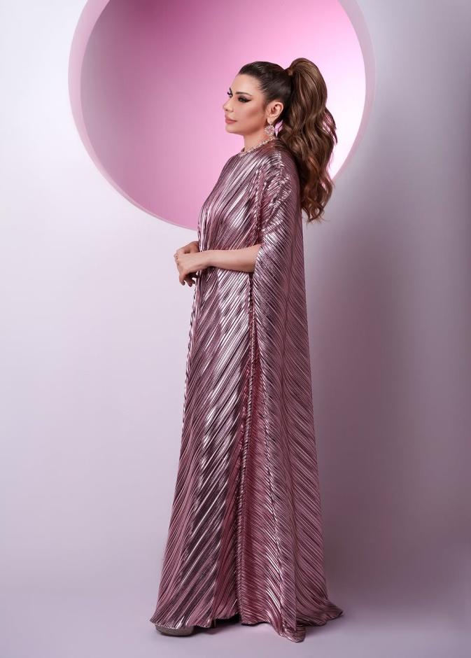 إطلالات شرقية بتدرجات الوردي والبنفسجي الباستيل تناسب رمضان وعيد الفطر باسلوب النجمات