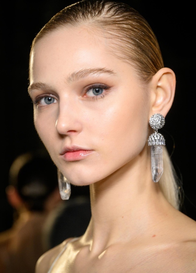 صورة رئيسية تعرفي إلى فوائد حجر الشبة للوجه وكيفية استخدامه بالطريقة الصحيحة