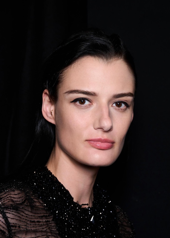 كيف تبرزين جمال بشرتك في عيد الأم