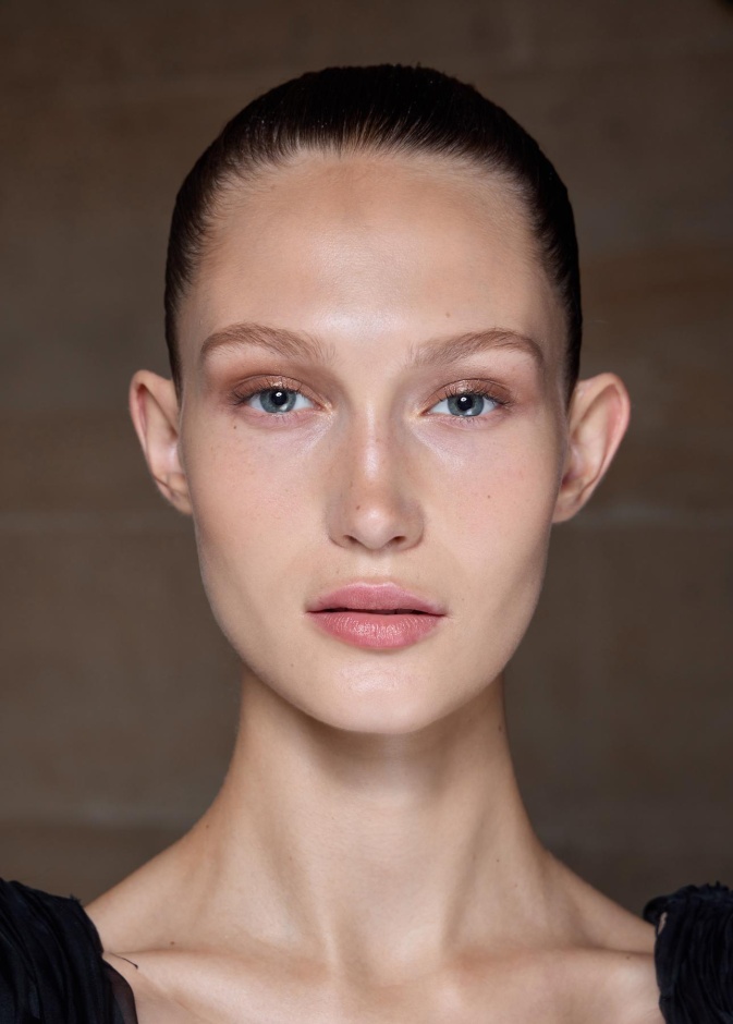 ودّعي البهتان واحصلي على إشراقة دائمة بهذا الماسك المغذي