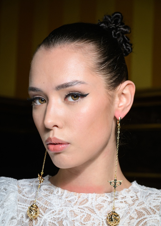  مستحضرات البرونزر المشرق لمكياج رمضان 2025 من دار Inclover