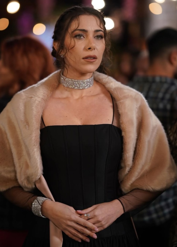 إطلالات دانييلا رحمة نجمة مسلسل "نفس"