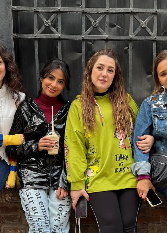 نجمات مسلسل "إخواتي"