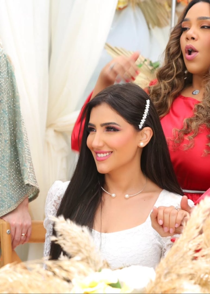 مي عمر في الحلقة الأخيرة من مسلسل "إش إش"