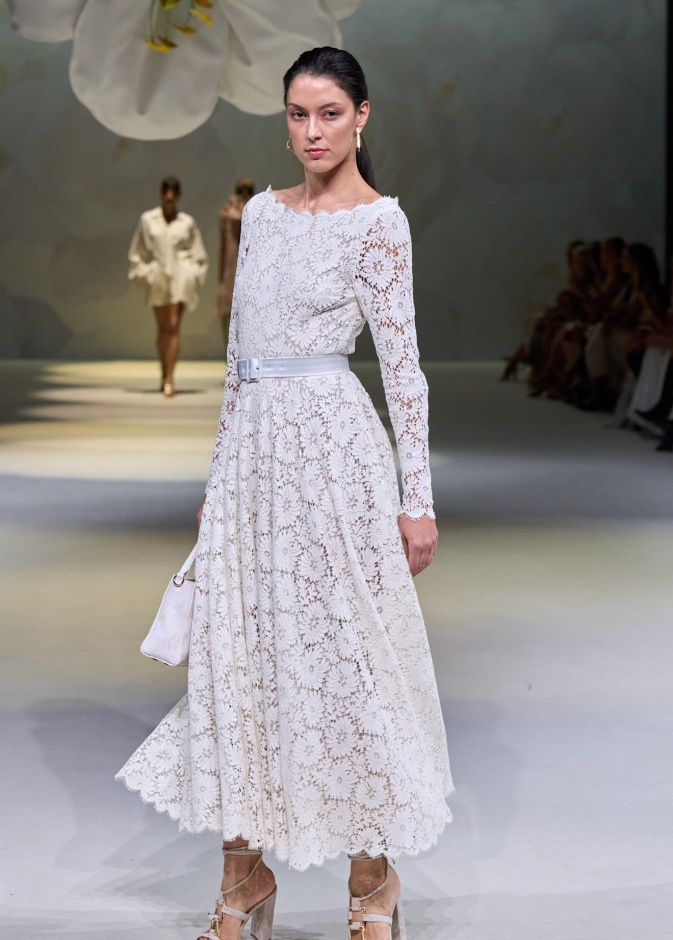 إطلالة من Laura Biagiotti