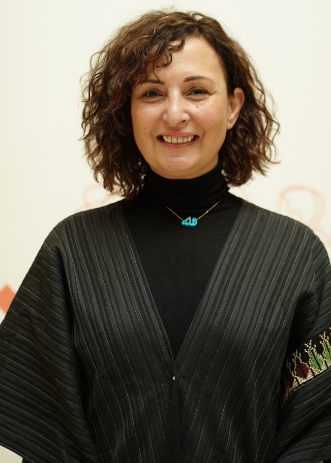 دانة دجاني، نائب أول للرئيس، الشراكات والبرامج، مؤسسة عبد الله الغرير